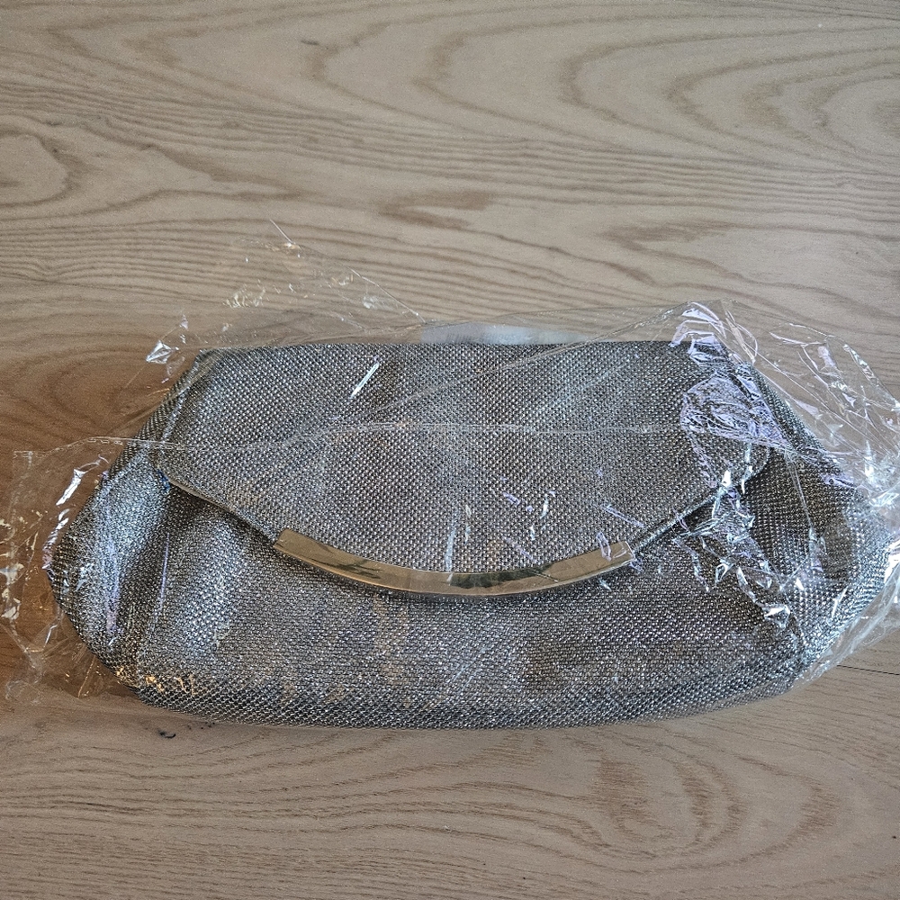 Detachable crossbody evening silver chain bag
